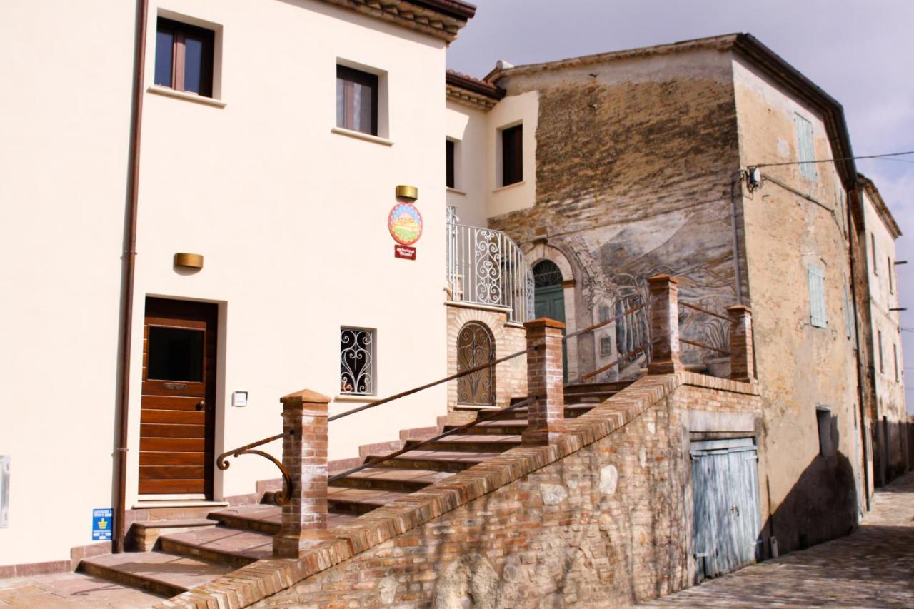 Agriturismo Pozzuolo Serrungarina Exterior photo